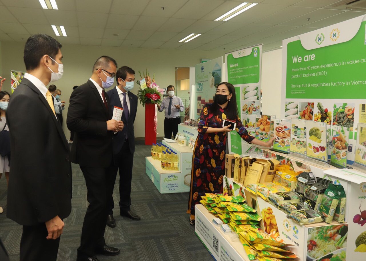 Ouverture de la Vietnam National Brands Week 2021 à Singapour